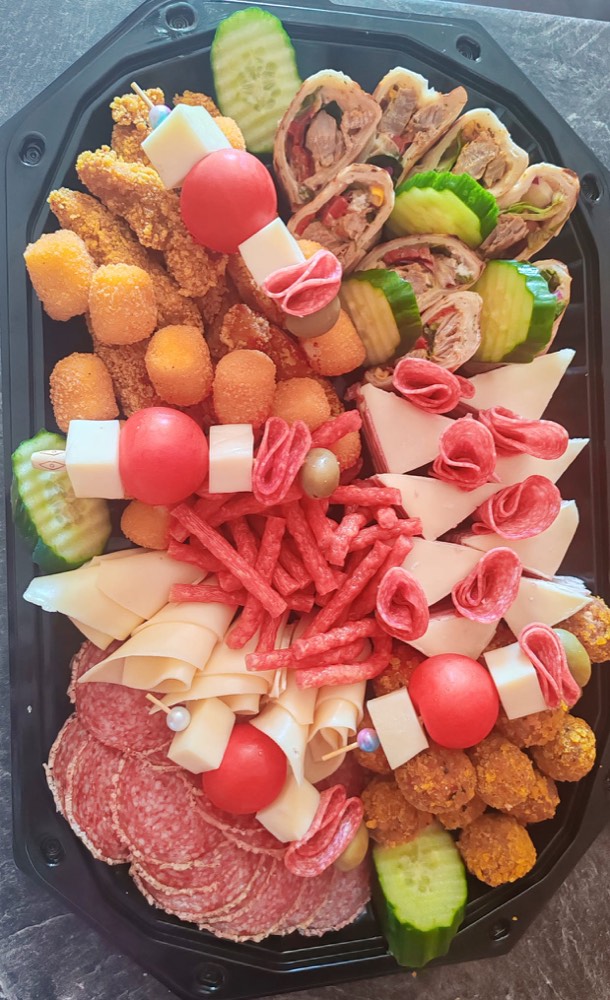 Platou Aperitiv „Carnival & Cheese” Premium